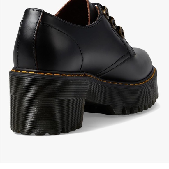Dr. Martens Womens black shoes Leona Lo Leather New in Box - Picture 4 of 8